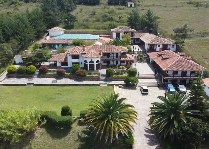 Hotel Bosque De La Villa